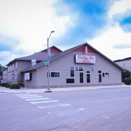 Canby Inn And Suites
